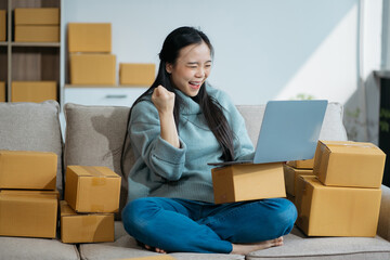 Freelance job home business, women online seller.