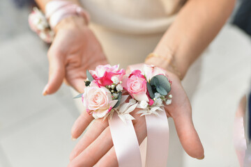 Bracelet with real flower for bridesmaids for wedding