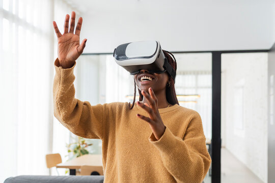 Exploring virtual reality technology