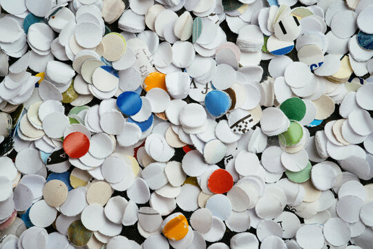 Paper confetti