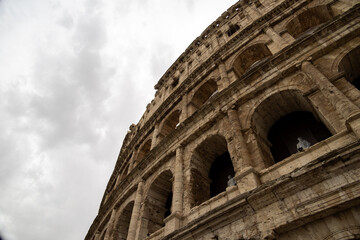 Fototapeta premium colosseum exterior low angle
