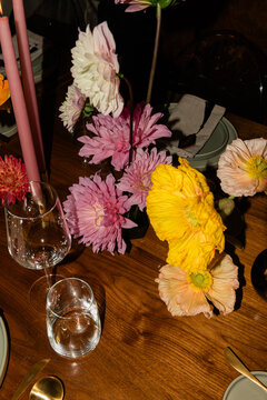 Colorful floral table design