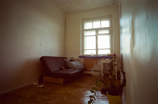 Student dorm with minimal comfort in a old vintage soviet apartment 