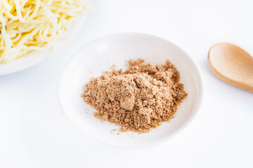 粉末焼きそばソースと麺