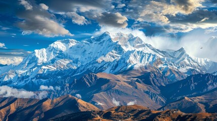 Obraz premium Panoramic Himalayan Mountain Range with Majestic Mount Everest