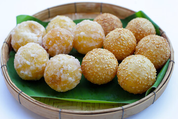 Thai snack, Fried mung bean stuffed balls