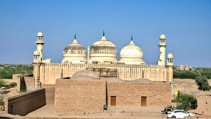 Abbasi Mosque is a mosque located close to Derawar Fort in Yazman Tehsil, within the Cholistan Desert in Bahawalpur District, Punjab province