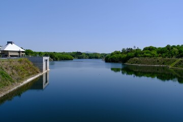 ダムのある公園