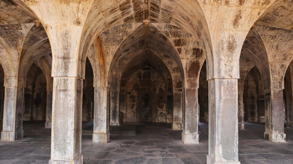 Architecture Inside Aseergarh Mosque, Aseergarh Fort, Burhanpur, Madhya Pradesh, India.