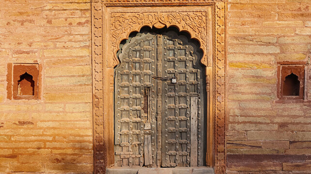 House With Wooden Door, Muchkund Sarovar, Dholpur, Rajasthan, India.