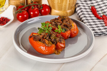 Bell pepper stuffed minced meat