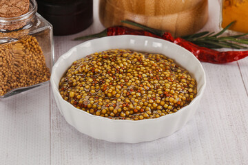 Spicy mustard sauce with seeds