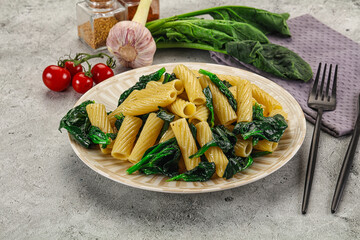 Italian cuisine - tortiglioni with spinach