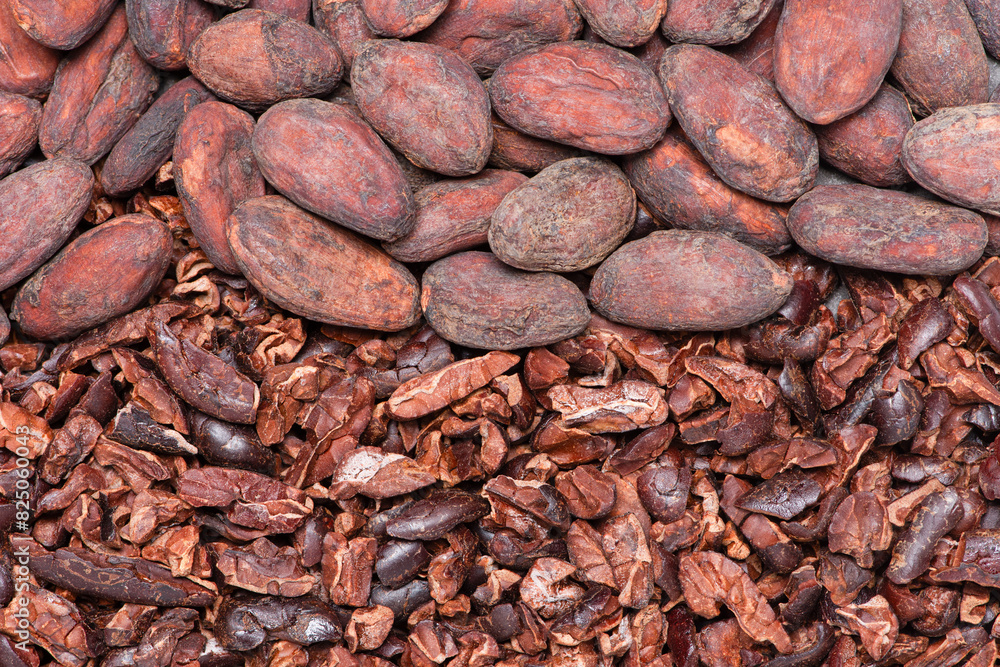 Canvas Prints Cocoa beans and cocoa nibs texture background, Chocolate ingredients concept. Top view, flat lay.