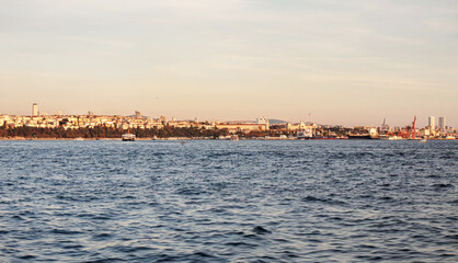 Fototapeta premium Coastline view of the istanbul city