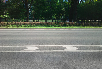 Obraz premium Empty morning road transportation backdrop