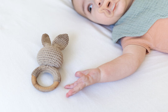 Baby's Reach for toy