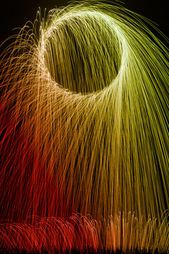 Light trails spinning simulation