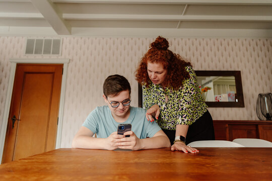 Parental control on phone use