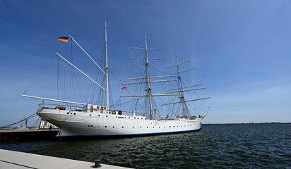 Hansestadt Stralsund, Hafen, Hansakai, Gorch Fock 1 an der Hafeninsel , Mai 2024