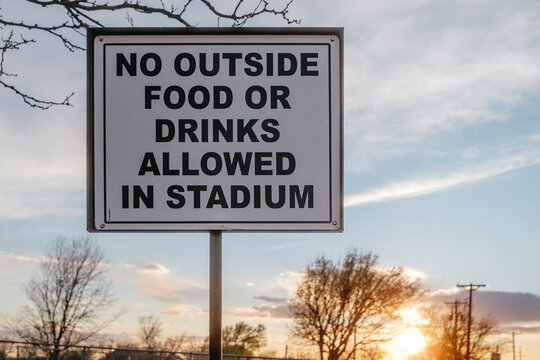 No Food Or Drinks Allowed