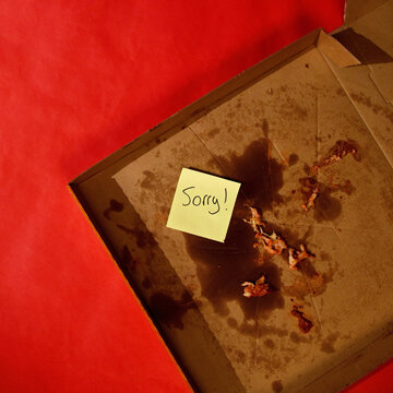 Missing Food Pizza Box with Funny Note