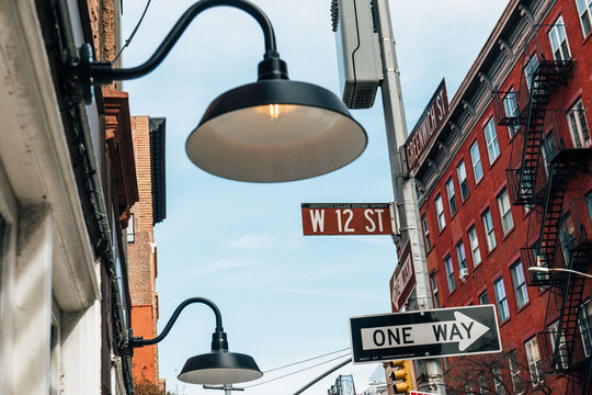 Naklejki Street Lamps and Signage in Greenwich Village