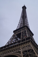 an eiffel tower in a cloudy day with no clouds