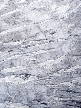 Endless layers of Ice