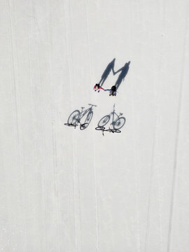 Silhouette of travel Couple and their bicycle