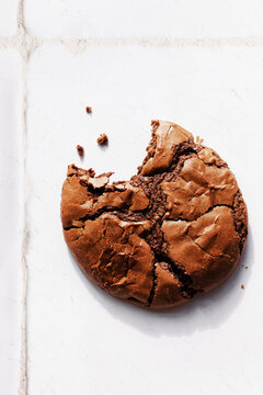 freshly baked brownie cookies
