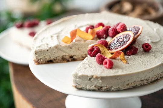 Healthy Vegan Raw Cashew Cheesecake