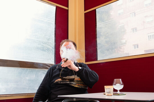 Smoking at the table