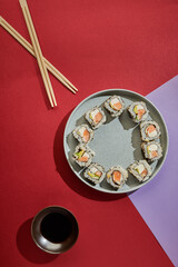 sushi en fondo aesthetic