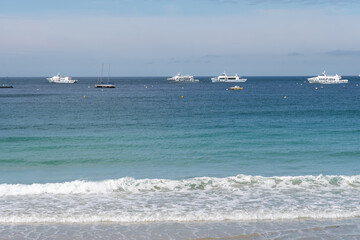La magnifique plage Trestrignel de Perros-Guirec en Bretagne - France