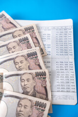 通帳とお金