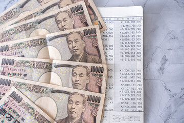 通帳とお金