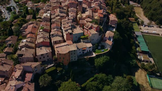 Biot, charming medieval village, Provence-Alpes-C&ocirc;te d&rsquo;Azur region, France