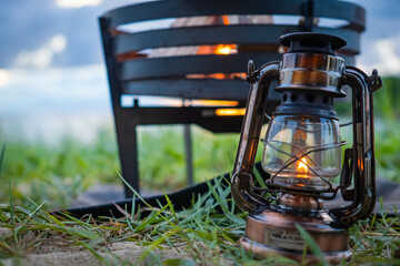 ソロキャンプ ランプ オイルランタン 焚き火 焚き火台 キャンプ 野営