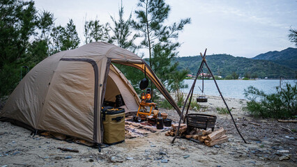 キャンプスタイル テントレイアウト ブッシュクラフト ランタン 灯り オイルランプ