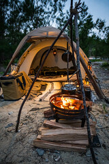 テント ソロテント ツールームテント キャンプ ブッシュクラフト 暗がり