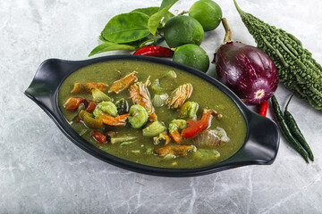 Thai green curry with prawn