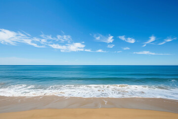 Fototapeta premium Sunny Beach with Blue Sky and Ocean View