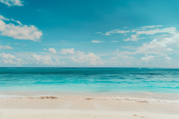 Fototapeta premium Sunny Beach with Blue Sky and Ocean View