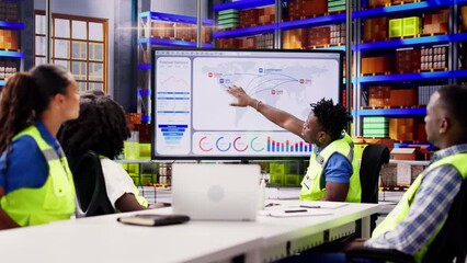 Dashboard Presentation Training To Delivery Workers - Powered by Adobe