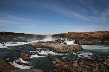 Landschaftsbild auf Island, Wasserfall am Urridafoss