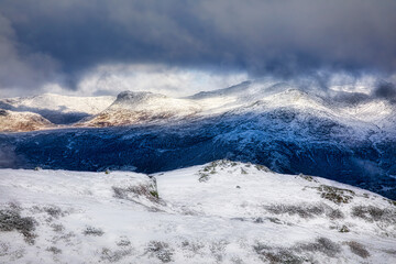 Obraz premium Overcast and Snowy Autumn in the Mountains of Hemsedal, Norway