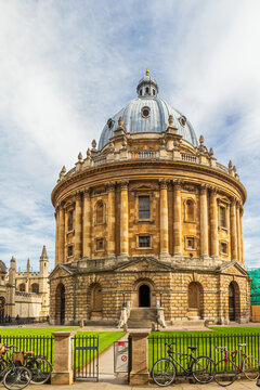 Radcliffe Camera and All Souls College, Oxford University, Oxford, UK