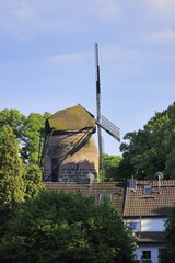 Zons am Rhein, M&uuml;hle an der Stadtmauer