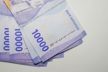 Obraz premium 10,000 IDR (Indonesian Rupiah) banknote, isolated on white background, 10,000 rupiah banknote